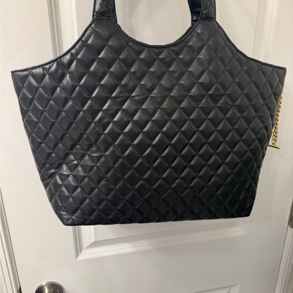 Yves Saint Laurent Black Quilted Tote - Picture 2 of 5